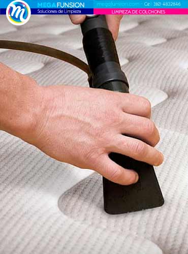 limpieza de sofás en Colina Campestre