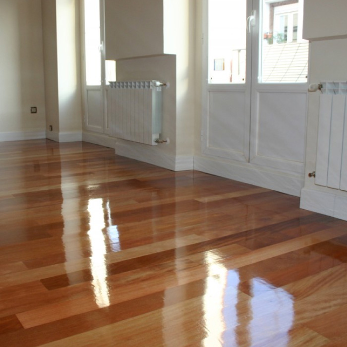 Brillado de pisos laminados